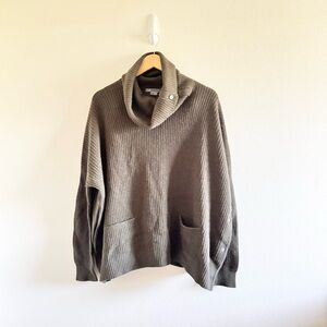 New Vince Green Cowl Neck Buttons Oversized Sweater size Small